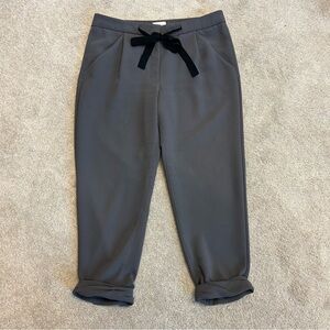 Aritzia Wilfred Allant cropped pants in gray with a black ribbon tie Sz 8